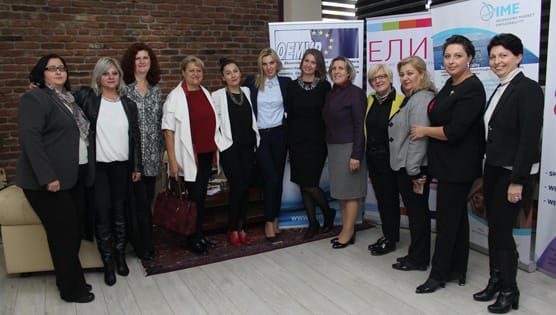 Izida is a member of The Cluster